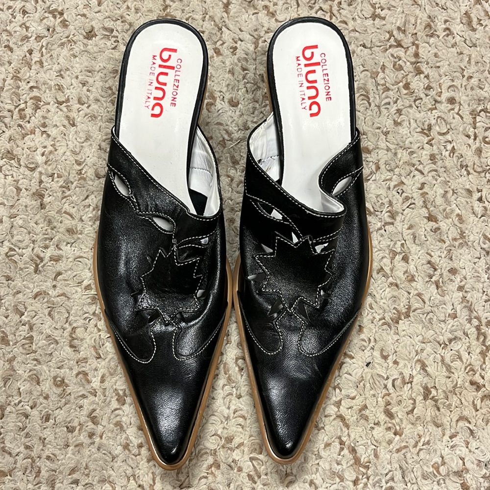 Ladies shoes